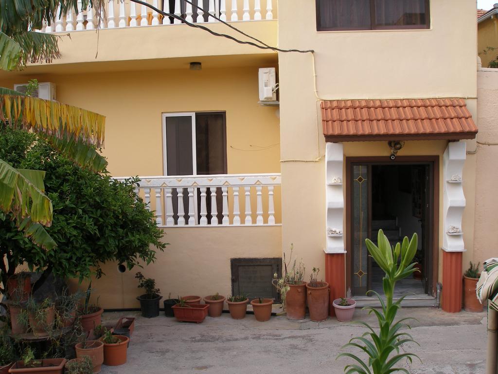 Georgia Old Town Apartments Rhodes City ภายนอก รูปภาพ